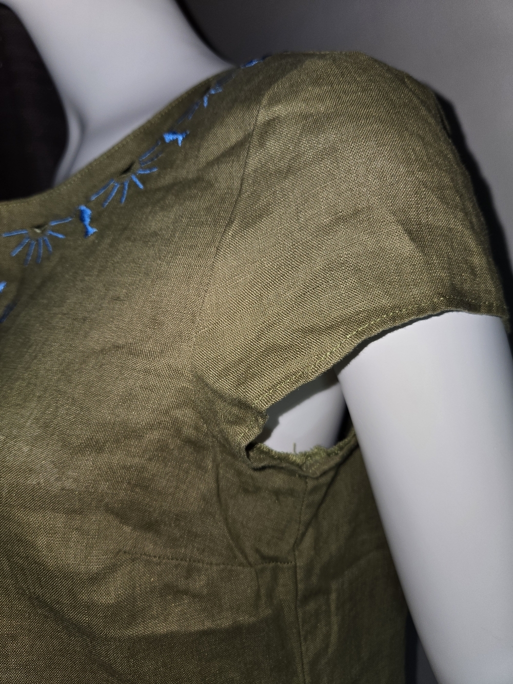 Green Embroidered Linen Dress - Brand - Picture 4 of 10